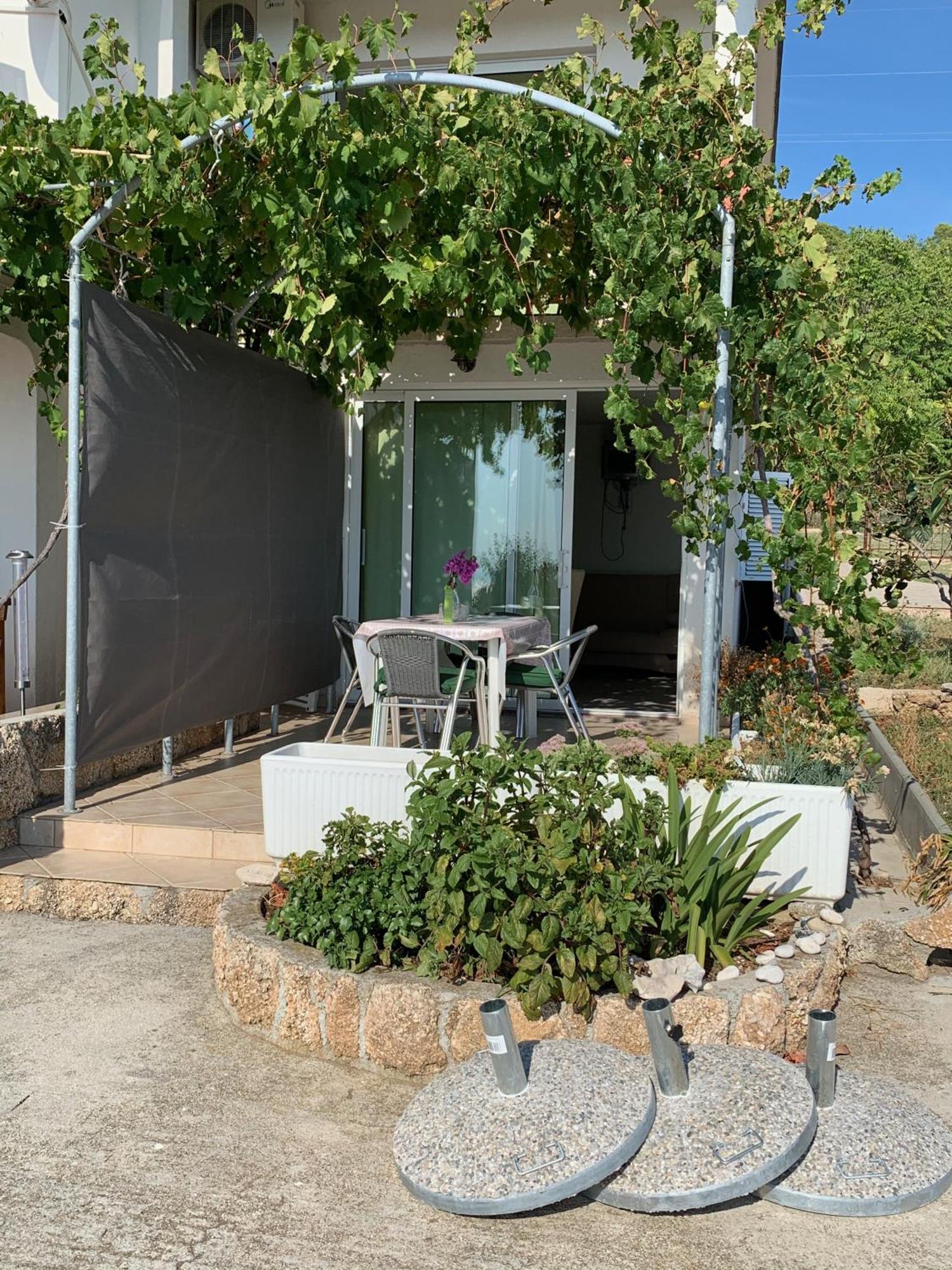 Apartments Jaca Banjol Extérieur photo